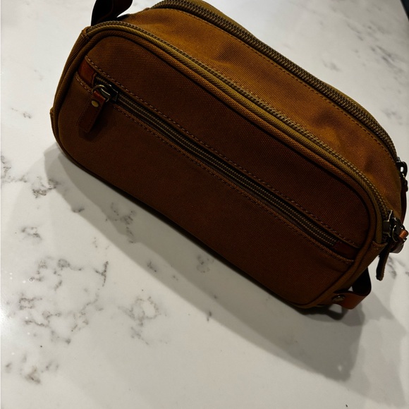 Orvis Tan and Brown Toiletry Bag - Picture 5 of 11